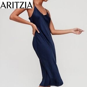 🇨🇦 Aritzia Wilfred Admiral Navy Blue Only Slip Dress